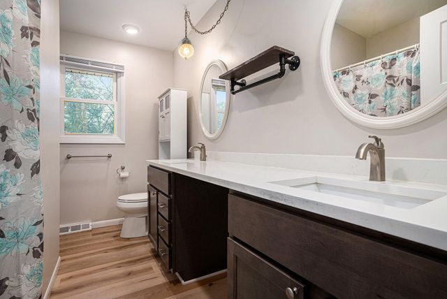 920 Cheboygan Drive, Laketon Twp, MI 49445