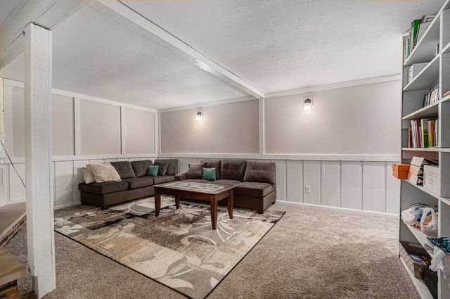 920 Cheboygan Drive, Laketon Twp, MI 49445