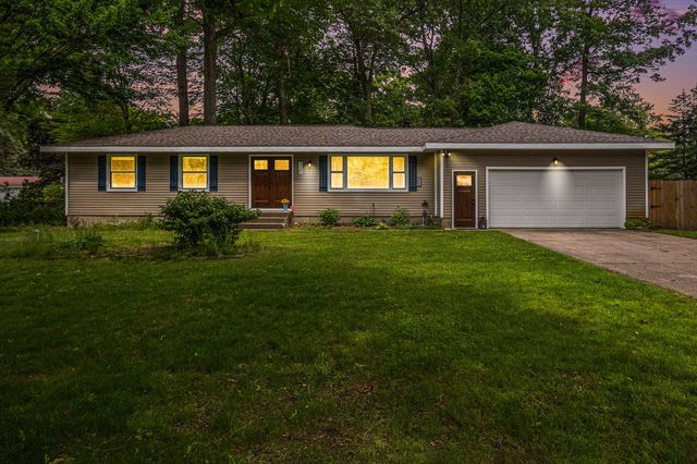 920 Cheboygan Drive, Laketon Twp, MI 49445