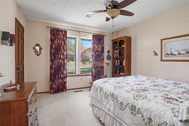 8617 S 71st East Avenue, Tulsa, OK 74133