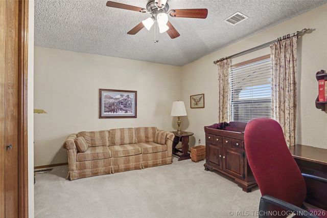 8617 S 71st East Avenue, Tulsa, OK 74133