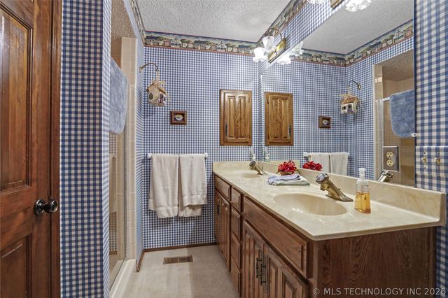 8617 S 71st East Avenue, Tulsa, OK 74133