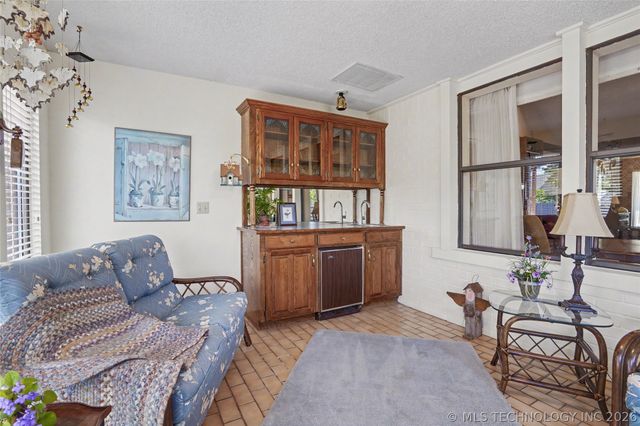 8617 S 71st East Avenue, Tulsa, OK 74133