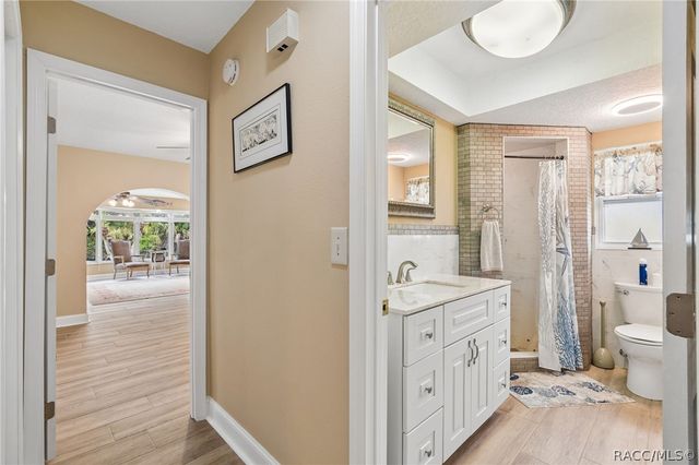 10039 W Halls River Road, Homosassa, FL 34448