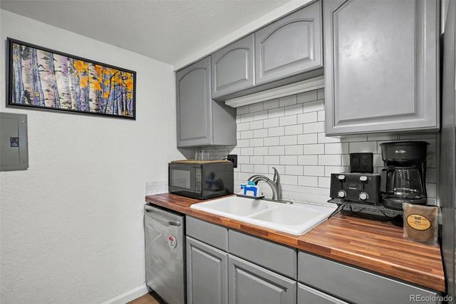 12124 Melody Drive 101, Denver, CO 80234