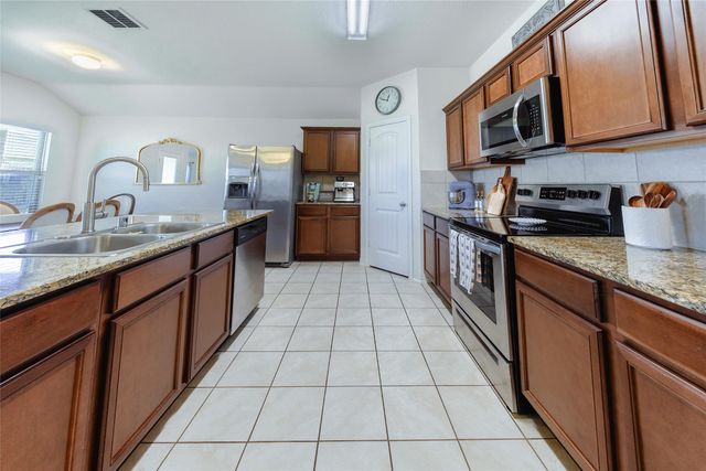 806 Opal Path, Princeton, TX 75407