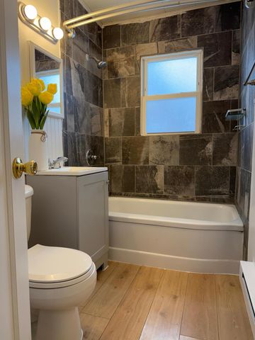 5053 Fremont Avenue N, Minneapolis, MN 55430