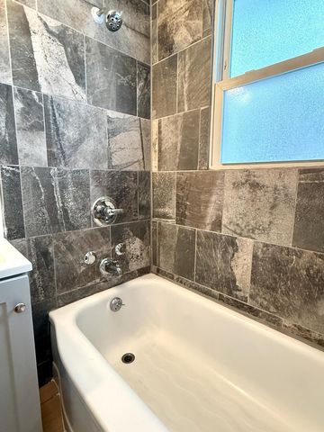 5053 Fremont Avenue N, Minneapolis, MN 55430