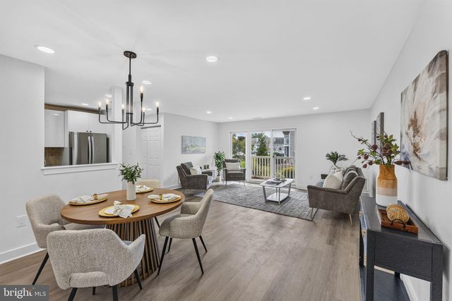 9011 TAMARRON DR, Plainsboro, NJ 08536
