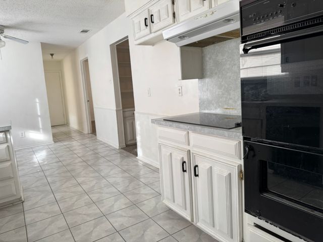 2301 Claridge Circle, Plano, TX 75075