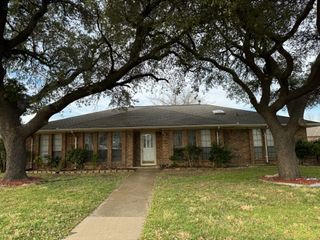 2301 Claridge Circle, Plano, TX 75075