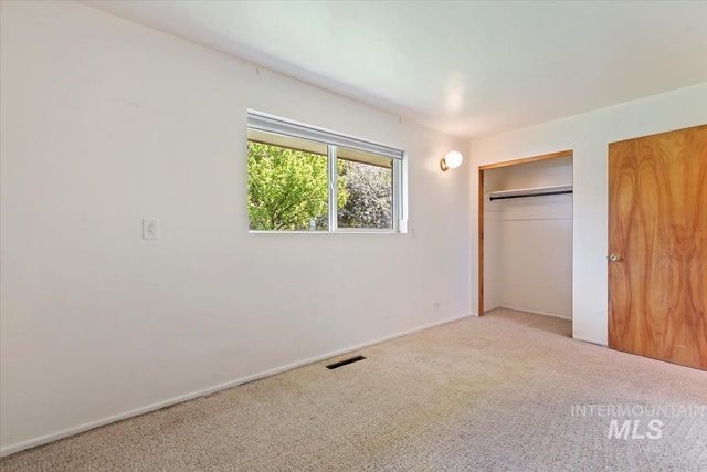 1810 N Maple Grove, Boise, ID 83704