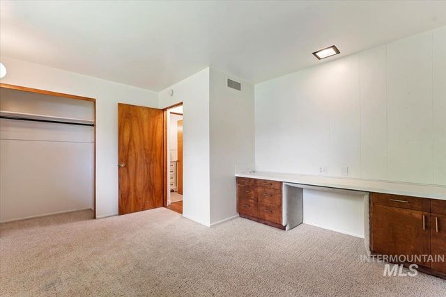 1810 N Maple Grove, Boise, ID 83704