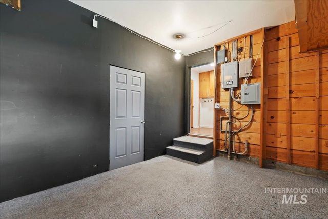 1810 N Maple Grove, Boise, ID 83704