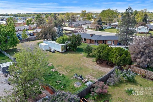 1810 N Maple Grove, Boise, ID 83704