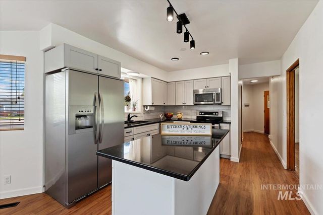 1810 N Maple Grove, Boise, ID 83704