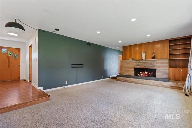 1810 N Maple Grove, Boise, ID 83704