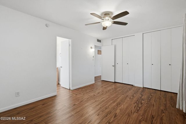 8276 E Koralee Place, Tucson, AZ 85710