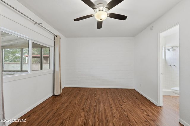 8276 E Koralee Place, Tucson, AZ 85710