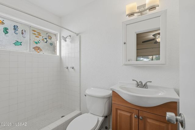 8276 E Koralee Place, Tucson, AZ 85710