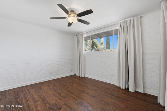 8276 E Koralee Place, Tucson, AZ 85710