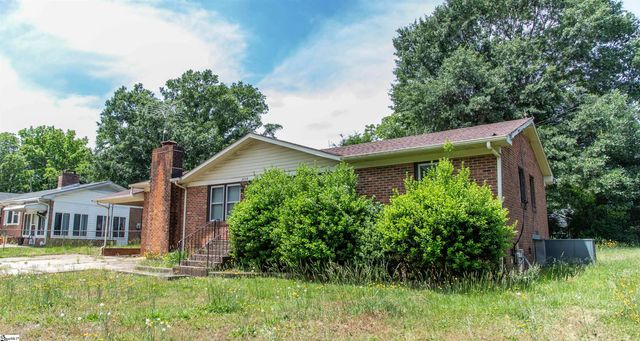 2014 Center Street, Spartanburg, SC 29303