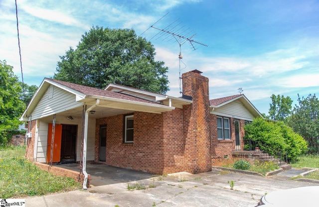 2014 Center Street, Spartanburg, SC 29303