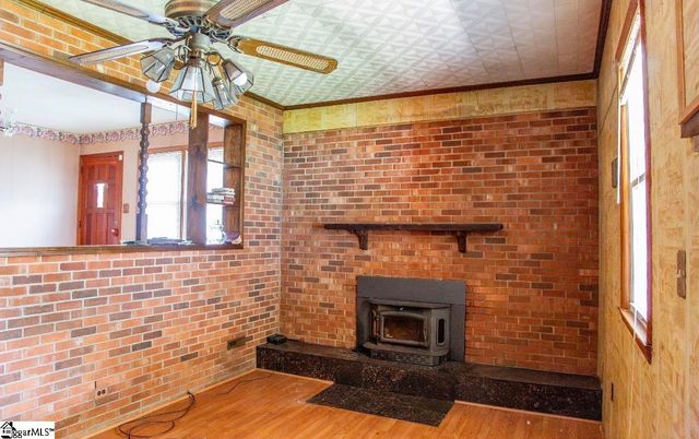 2014 Center Street, Spartanburg, SC 29303