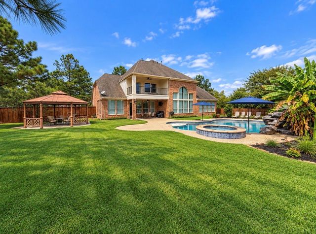 7 Compton Manor Drive, Spring, TX 77379