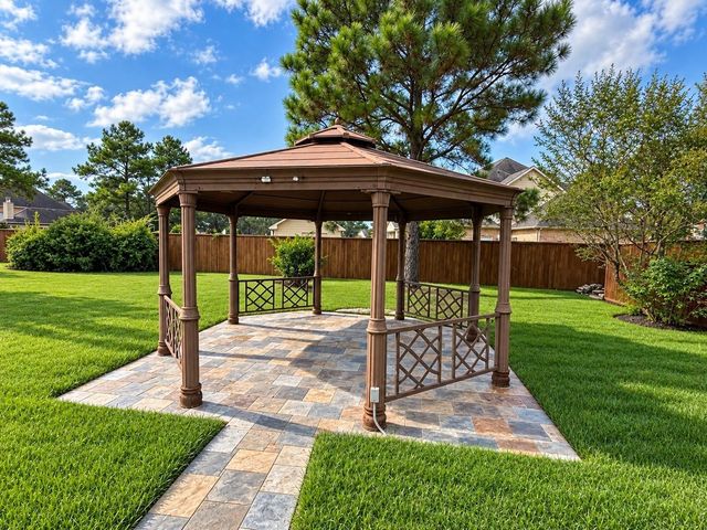 7 Compton Manor Drive, Spring, TX 77379