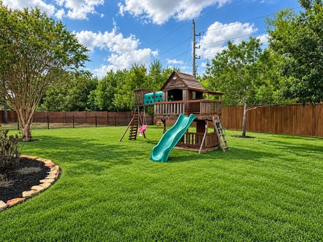 7 Compton Manor Drive, Spring, TX 77379