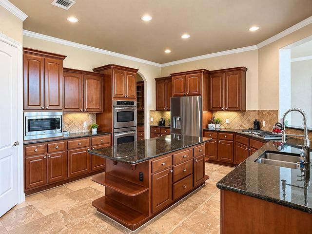 7 Compton Manor Drive, Spring, TX 77379