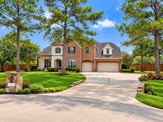 7 Compton Manor Drive, Spring, TX 77379