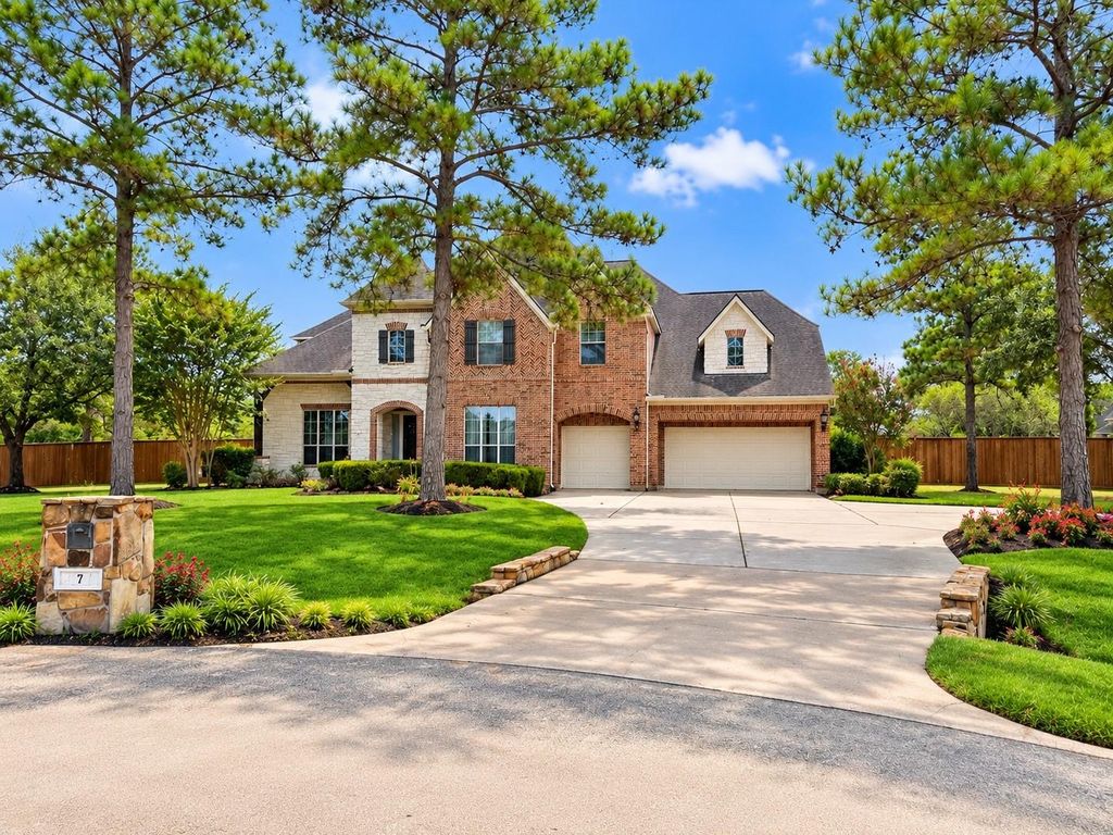 7 Compton Manor Drive, Spring, TX 77379