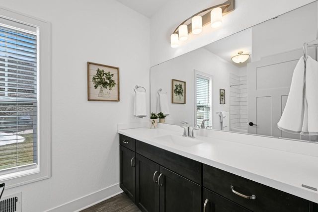N65W15789 Fox Meadow DRIVE, Menomonee Falls, WI 53051