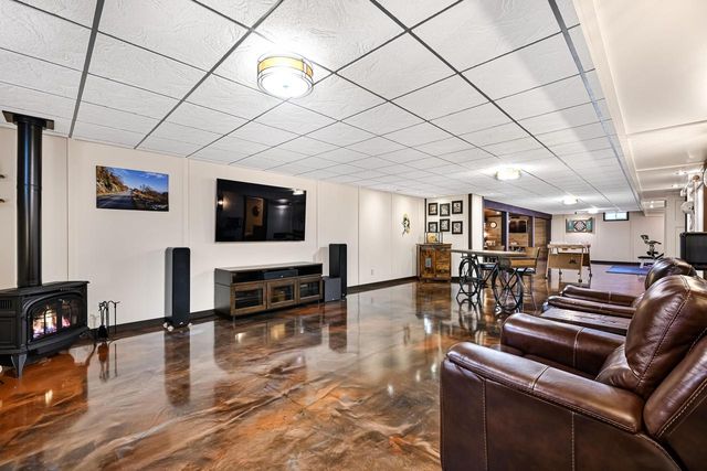 N65W15789 Fox Meadow DRIVE, Menomonee Falls, WI 53051