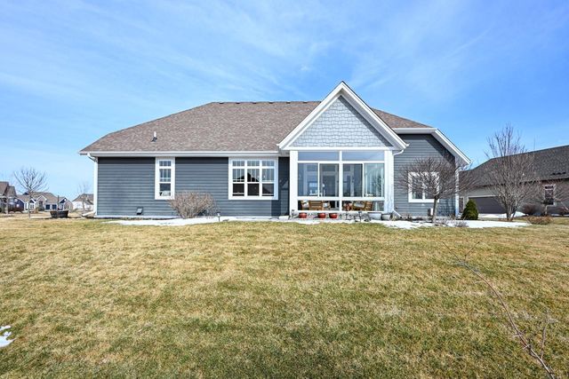 N65W15789 Fox Meadow DRIVE, Menomonee Falls, WI 53051