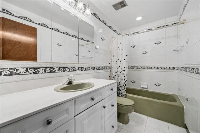 3444 Huntington Terrace, Crete, IL 60417