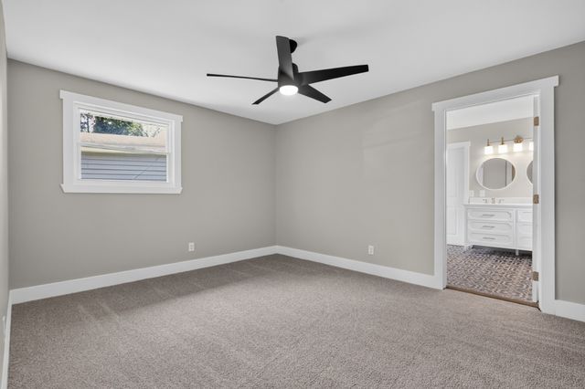 7302 Henry Dr, Fairview, TN 37062