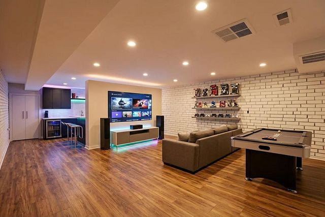 1602 N BOND ST, Baltimore, MD 21213