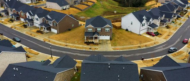 2041 Elk Springs Dr, Hermitage, TN 37076