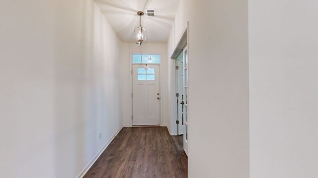 2041 Elk Springs Dr, Hermitage, TN 37076