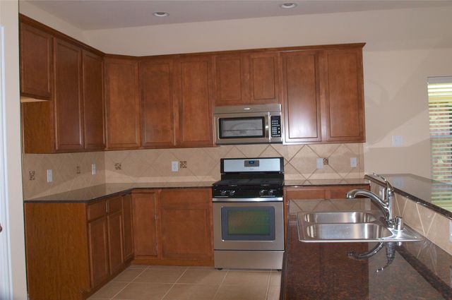 2209 Sun Creek Drive, Little Elm, TX 75068