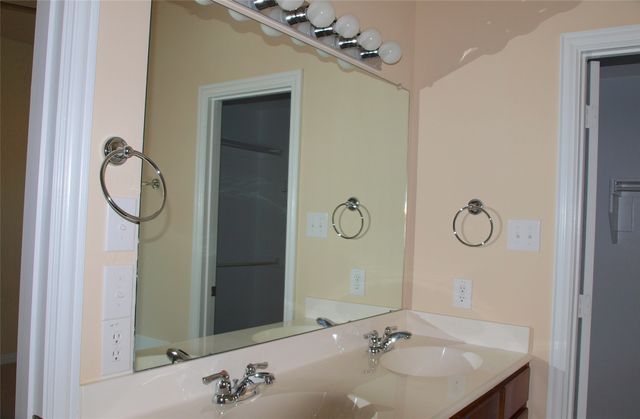 2209 Sun Creek Drive, Little Elm, TX 75068