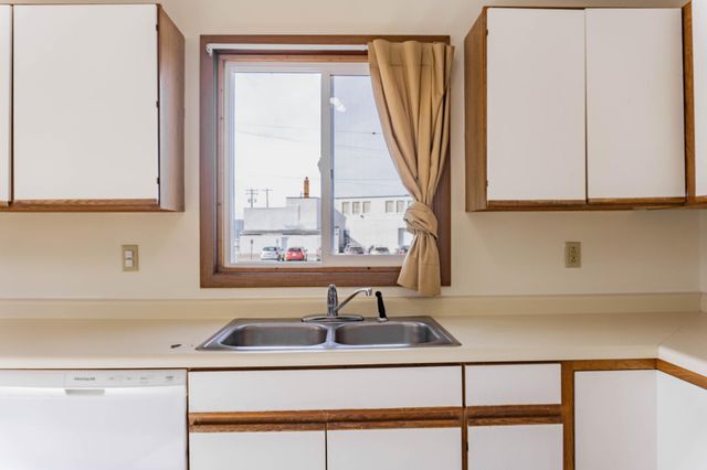 904 9th Avenue SE, Minneapolis, MN 55414