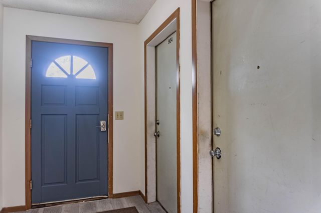 904 9th Avenue SE, Minneapolis, MN 55414