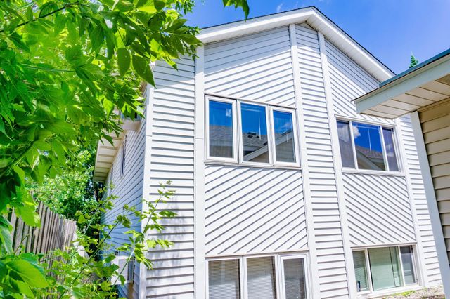 904 9th Avenue SE, Minneapolis, MN 55414