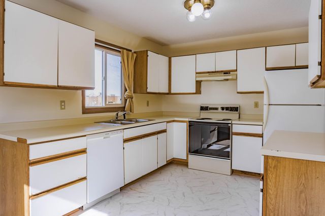 904 9th Avenue SE, Minneapolis, MN 55414