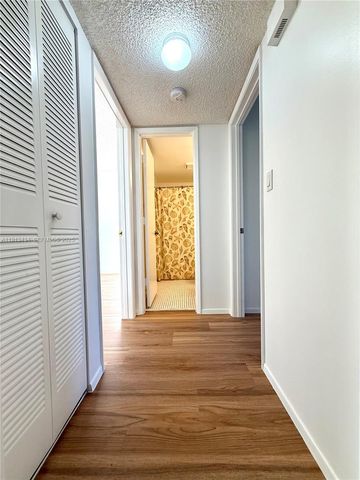 313 Gardens Dr 203, Pompano Beach, FL 33069