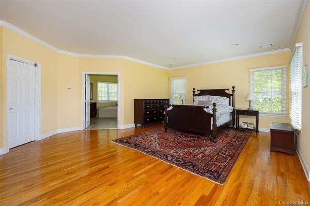 26 Hayden Court, Poughkeepsie, NY 12603